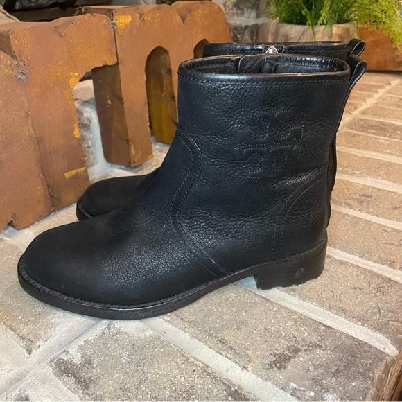 Tory Burch Simone Black Leather Ankle Boots Size 7.5 - Picture 3 of 8
